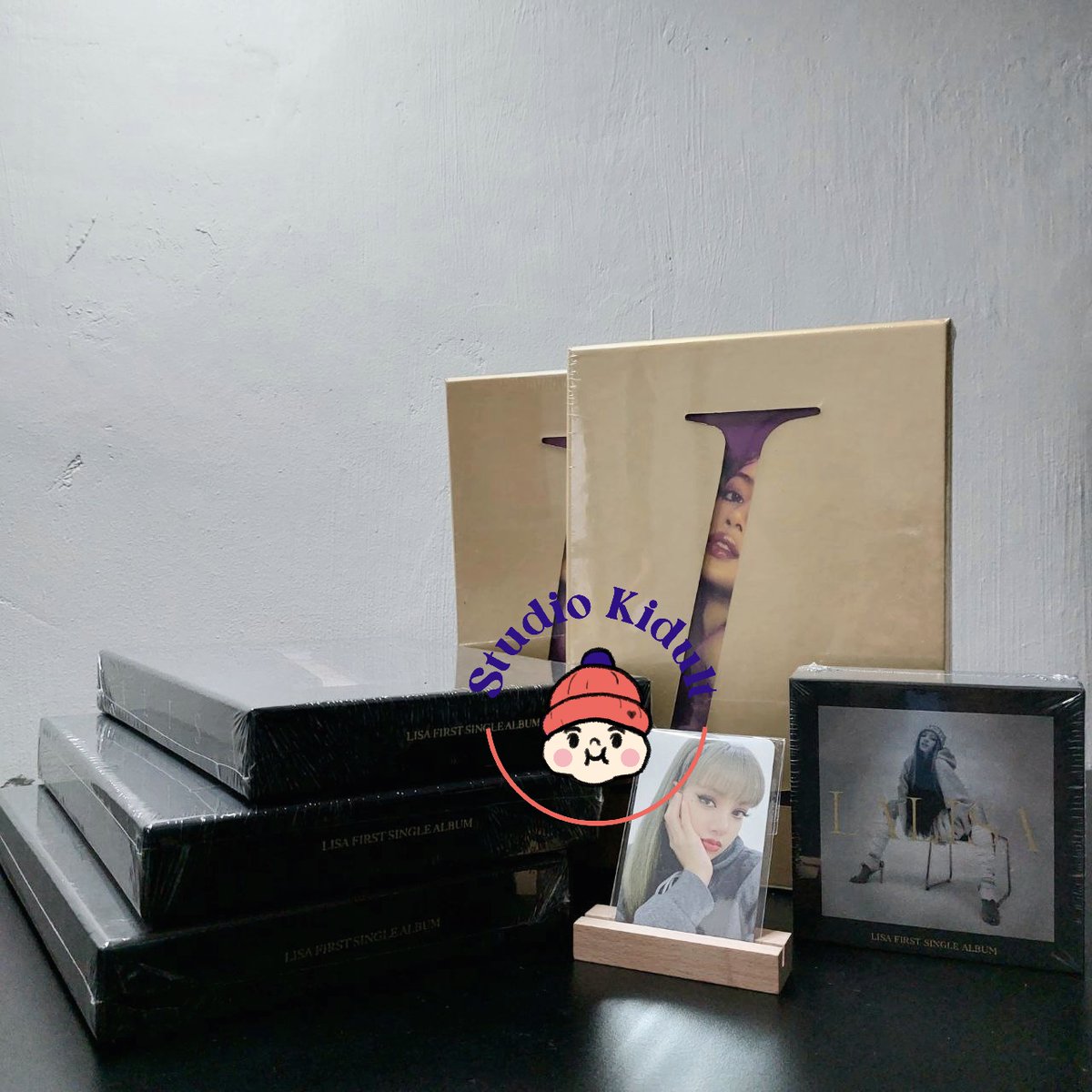 studiokidultph's tweet photo. [#KIDULTUpdate]

Yey! Lalisa Album/Kit (Pre-order) are here ^^ , will update individually later after we sort the masterlist 🤍

🏷 #LISA #LALISA #MONEY #YG #Pasabuy #PHGo https://t.co/WA07jlleho