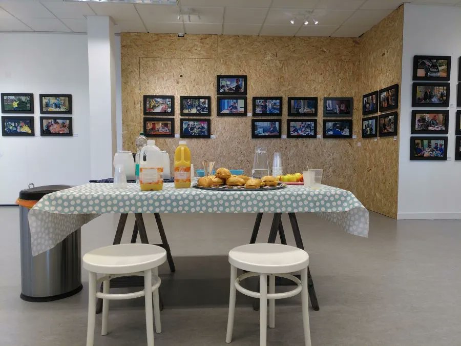 uitweb's tweet photo. Onze kersverse redacteur Wanda ging naar de opening van de tentoonstelling 'de lunchpauze' van werk van Diederik Grootjans in Popop.
#ugenda #uitweb #uitagenda #nijmegen #cultuur #cultuurinnijmegen #popop #galerie #diederikgrootjans
https://t.co/RNNFOZzpzZ https://t.co/qB0Hojc3kU