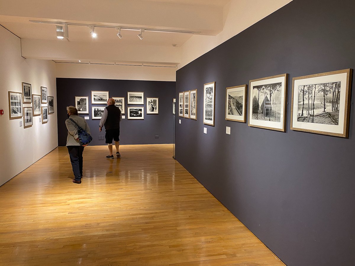 An English Eye - The photographs of <a href="/JamesRavilious/">James Ravilious</a>
A collection of photographs taken between 1972 and 1997. Images capture scenes of rural life in #NorthDevon and represent the best of James Ravilious' work as a whole.

Entry is FREE: burtonartgallery.co.uk/exhibitions-ac…