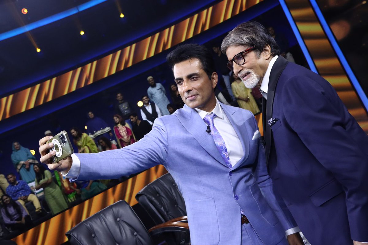 The upcoming episode of #KBC will beam with talent and energy! Check out the pictures of the star @SonuSood & @KapilSharmaK9 with @SrBachchan to believe us.

#AmitabhBachchan #SonuSood #KapilSharma #KBC13