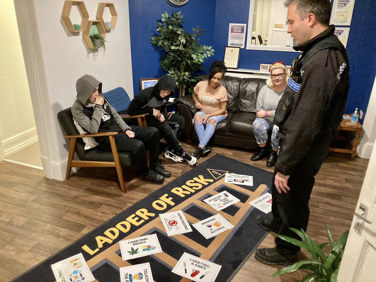 sportsconnectUK's tweet image. Community Engagement & Health | 🗣Last night at Stronger Together our young people were treated to an overview of the @kent_police "ladder of risk" workshop. Our group will be supporting the delivery of this to a local PRU later this week @KentVru using the powers of sport.