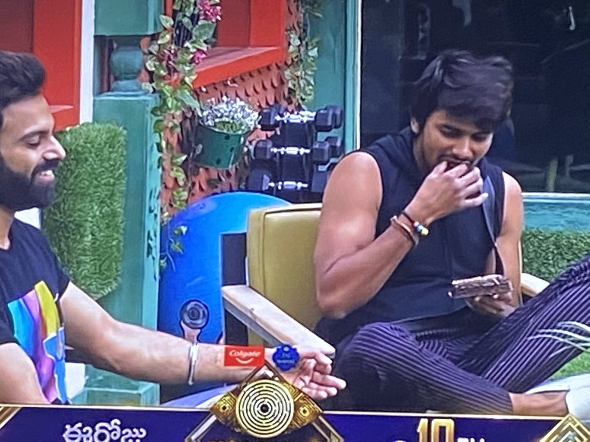iPradeepthinks's tweet photo. Real gamer #Gamechanger #funoverloaded #Vjsunny #BigBossTelugu5 @StarMaa https://t.co/BmwrwjTMts