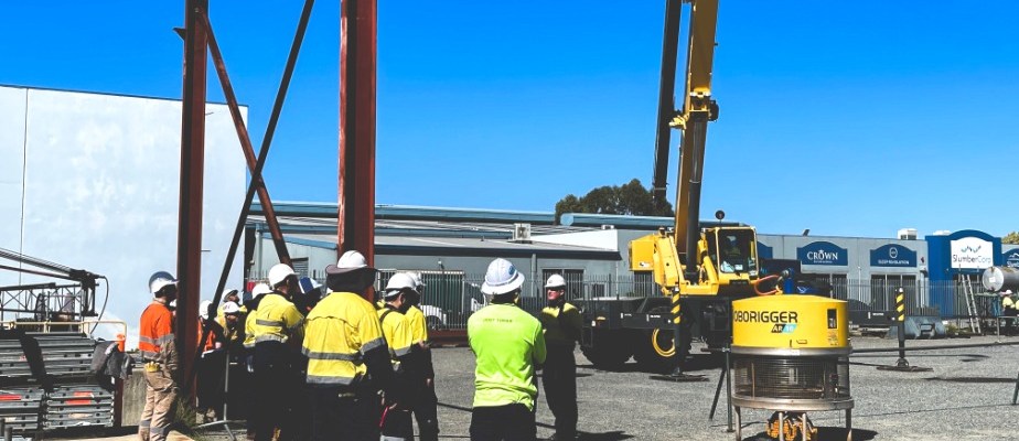roborigger's tweet photo. Roborigger has partnered with WA's largest safety training facility, Saferight Training (RTO 5722), to integrate Roborigger operations training as part of its high-risk rigging, dogging, and crane operator courses.

https://t.co/UCDammWP0o https://t.co/Nfndi5vqD9