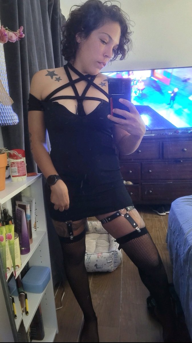 Slutdesperate69's tweet photo. Would you let me go out dress like this? 

#slut #lingerie #rope #fishnets #Tattoo #piercing #leggings #fuckme #CumHard https://t.co/5yoIoeIHTM