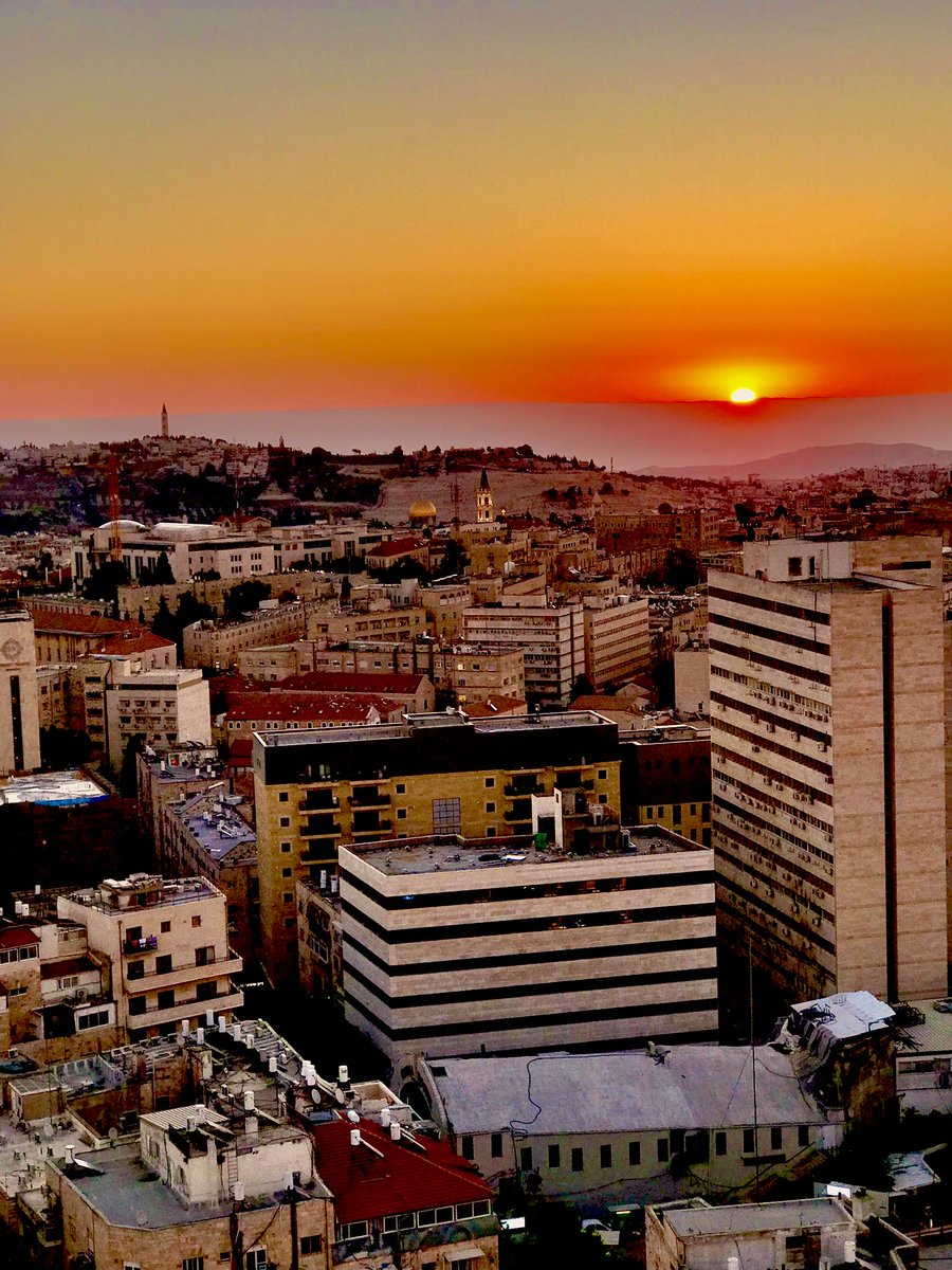 HarelBocobza's tweet photo. Imagine stunning #Jerusalem, Israel’s eternal capital, #pollution_free - yes we can and we will! 

#GlasgowCop26 https://t.co/kCfJvAMSzq