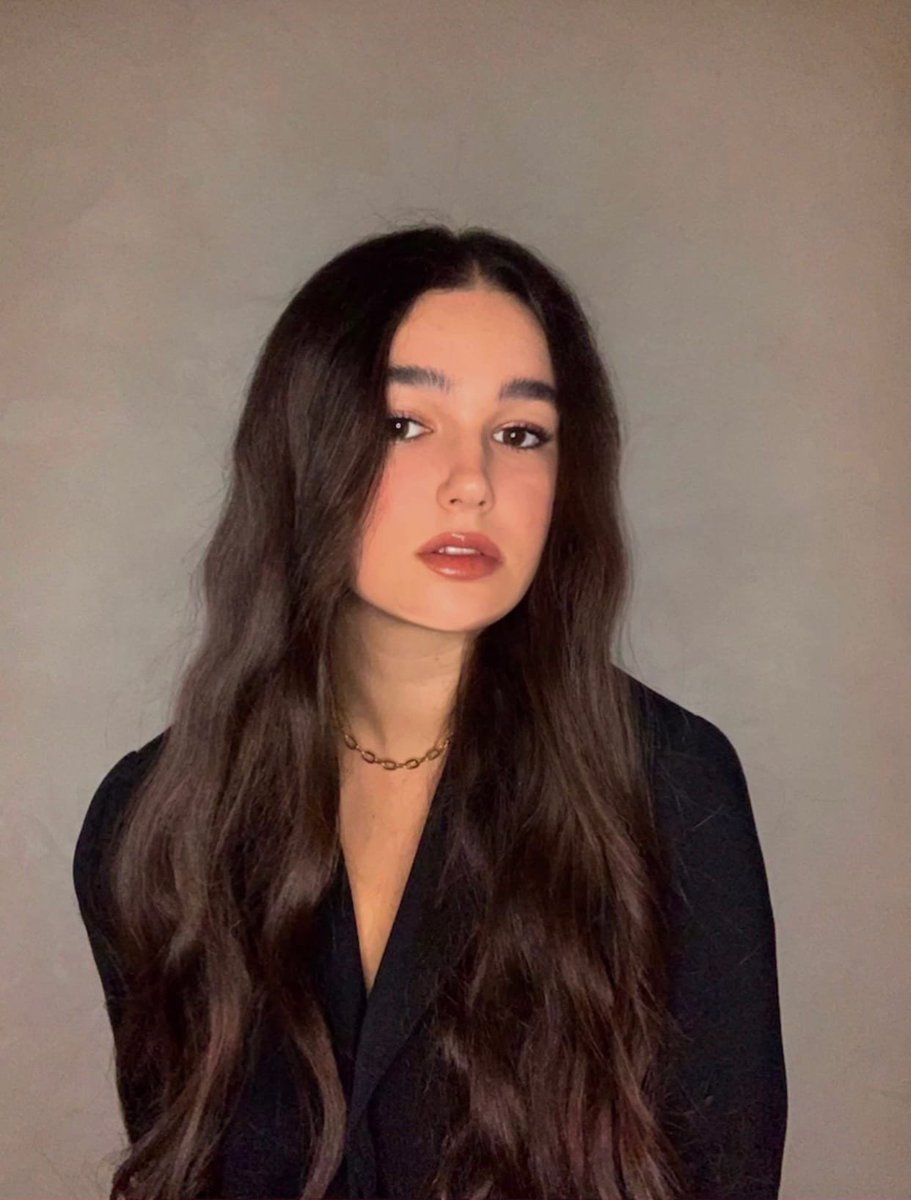 #Лицей57 #Поколение_М #ПолинаГагарина
Объявлены имена лучших вокалистов категории «15-18 лет» седьмого сезона «Поколения М», победителей конкурса «Студия Полины Гагариной»!

🥇 1-е место - Анна Ляшенко (Тольятти, #Лицей57)