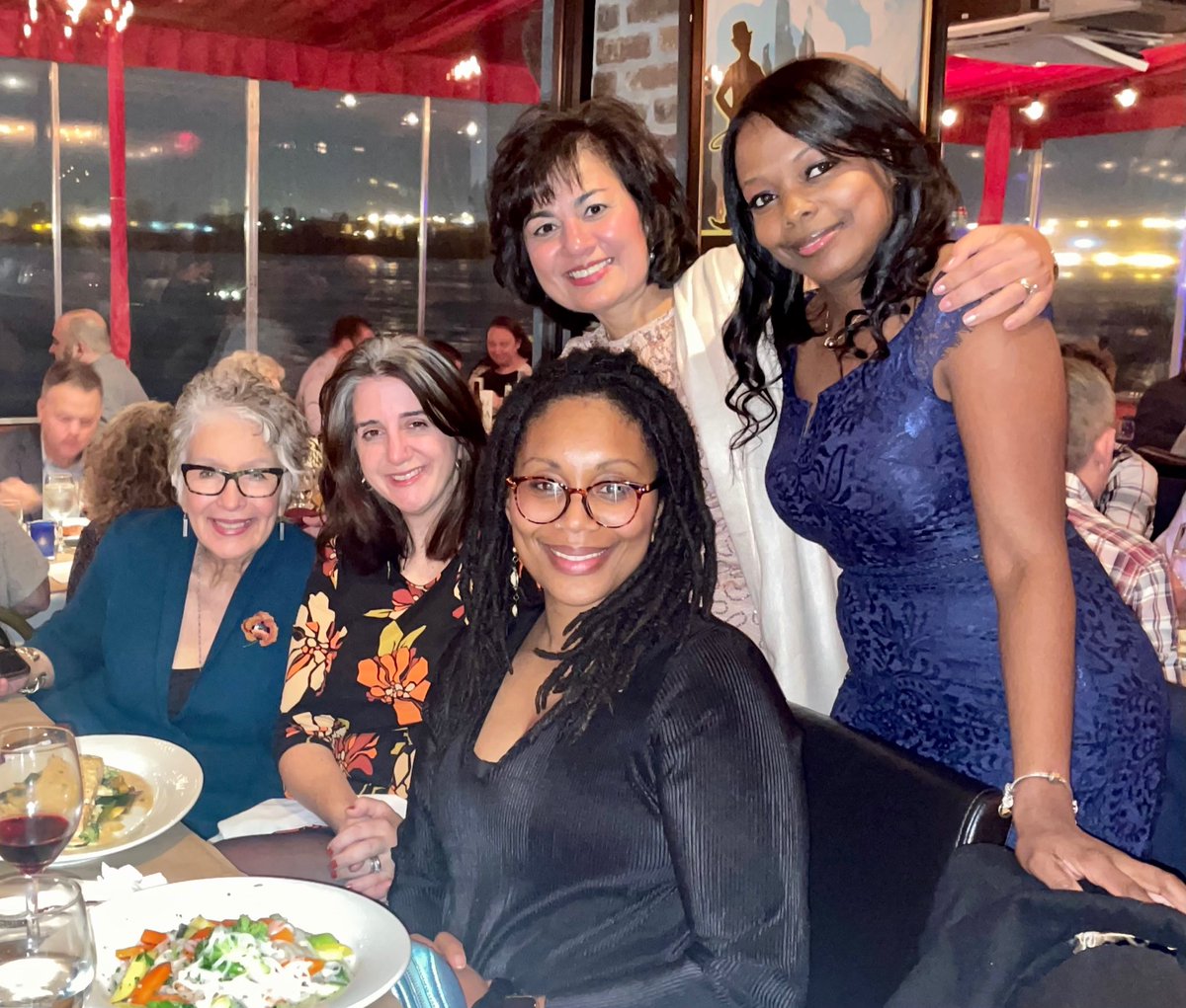 NonprofitSI's tweet photo. #SINFPA member @Eden_Two hosted an incredible ”Evening at Blue” event where they honored our #SICOAD -MES Co-Chair Dr. Ginny Mantello, Director of Health & Wellness for @StatenIslUSA .
Please look forward to more amazing photos from this event! https://t.co/t0T4fUCVlX