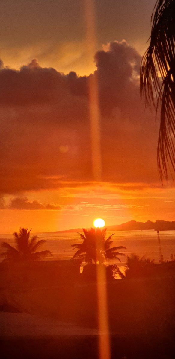 Coconutty_Mama's tweet photo. Another beautiful Suva sunset from home 🌅❤ https://t.co/CiR8ZKY2m1