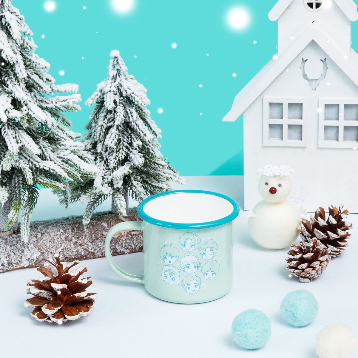 TinyTANofficial's tweet photo. Put down your worries                🌨️
Pick a way to enjoy your winter ☃️

We don't have much time left #Playing_with_Snow

⏰11 AM Nov 12, 2021 (KST) 
🚩GLOBAL, USA - Weverse Shop  
🚩JAPAN - BTS JAPAN OFFICIAL SHOP

#TinyTAN https://t.co/RBOAQu2Z6L