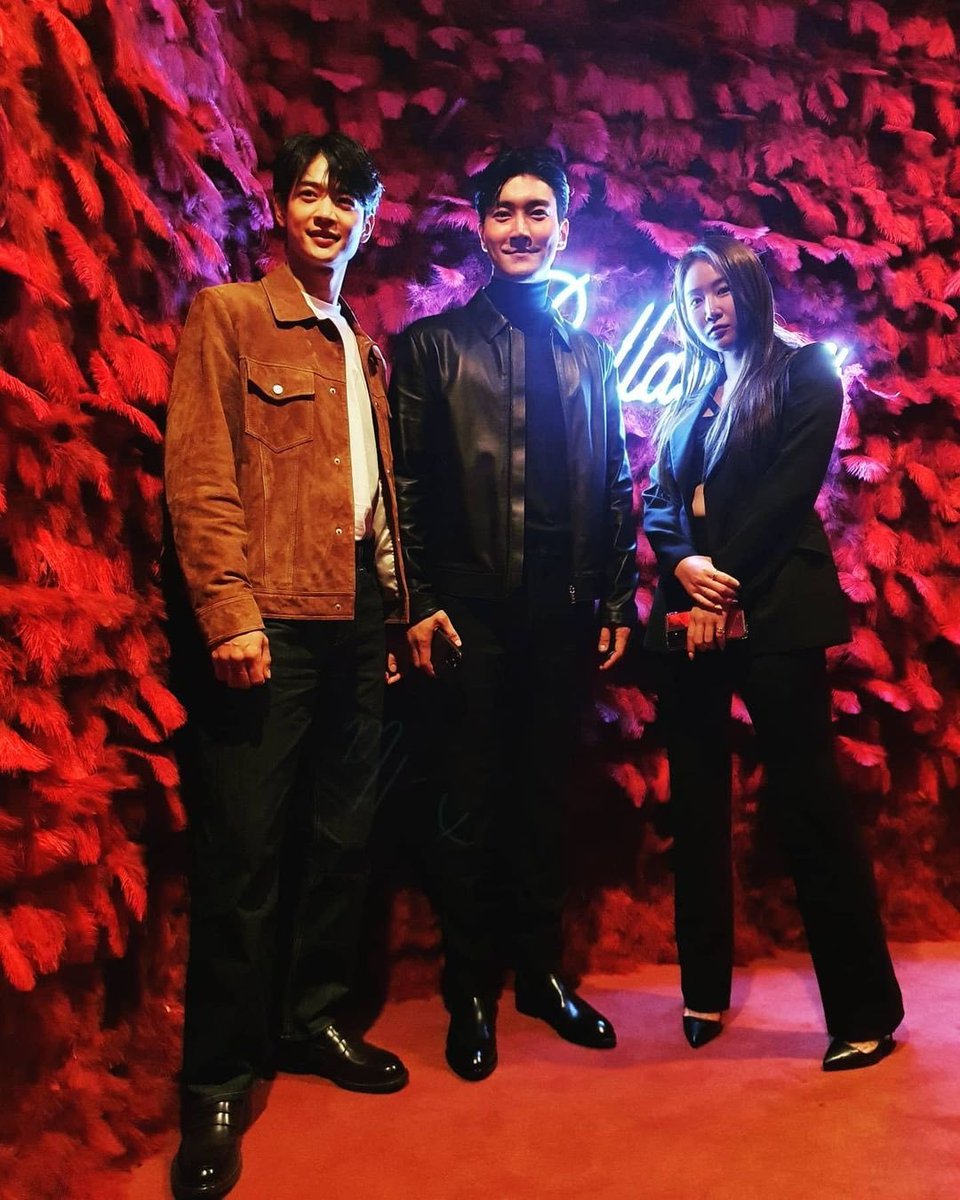 soyursop's tweet photo. Ehem, choi minho debut di ignya soyou 

HAHAHAHAHA MAU NANGISSSS SENENG BANGET 😭😭😭😭😭
TRIPLE KILL SOYOU MINHO SIWON GPP GPP MESKI GAYANYA KAYAK MC UANG KAGET 😭😭😭😍😍😍 https://t.co/xd2C0O8eFR