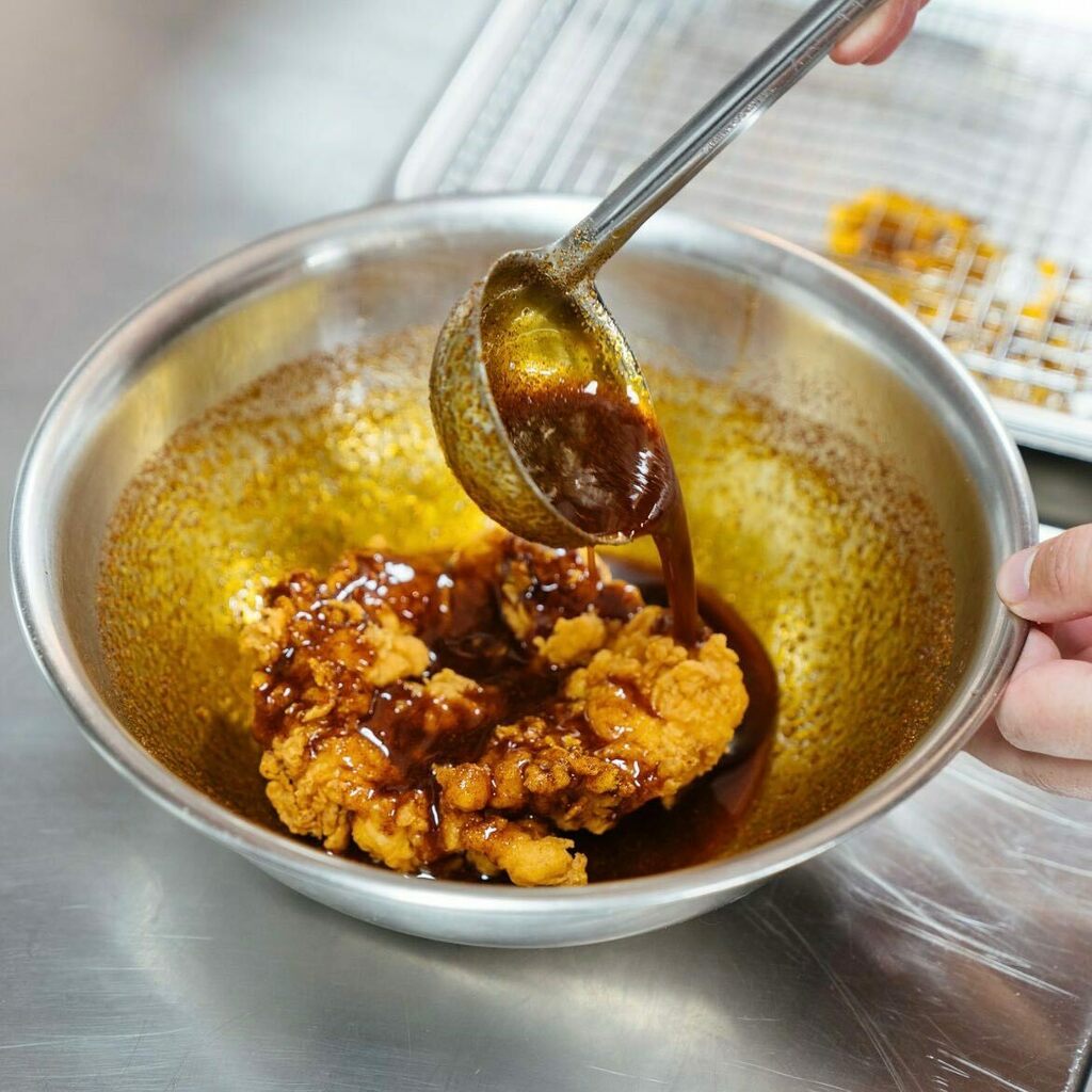 varsity_au's tweet photo. Our Burger of the Month starts with Nashville Hot Chicken, and ends with soft serve ice cream 🤤
.
.
.
.
#varsity #varsityau #varsityburgers #varsitybar #burger #burgerporn #cheeseburger #hamburger #burgers #fries #burgertime #instaburger #burgerlover… https://t.co/9lVQtIdIMh https://t.co/CNBkls5Azq
