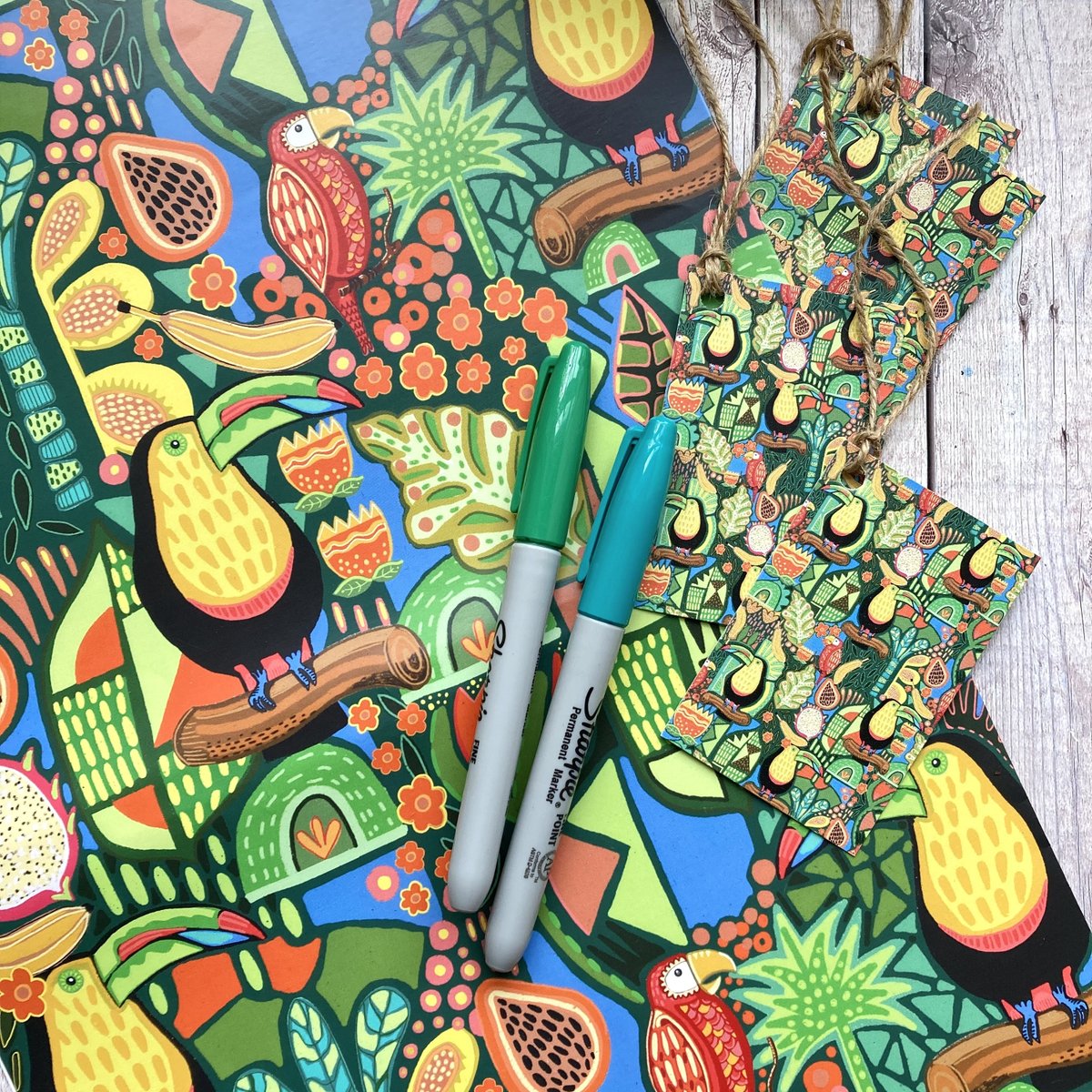 buck_lj's tweet photo. Toucan Wrapping Paper, Jungle Gift Wrap Set, Sheets and Tags, Colourful Gift Wrapping, Children’s Gifts, Fun Gifts, Bird Lover, Unique Paper https://t.co/ZYlCCb9ROr #Etsy #Slumbermonkey #GiftWrapSet https://t.co/8m2RkRd0Uz