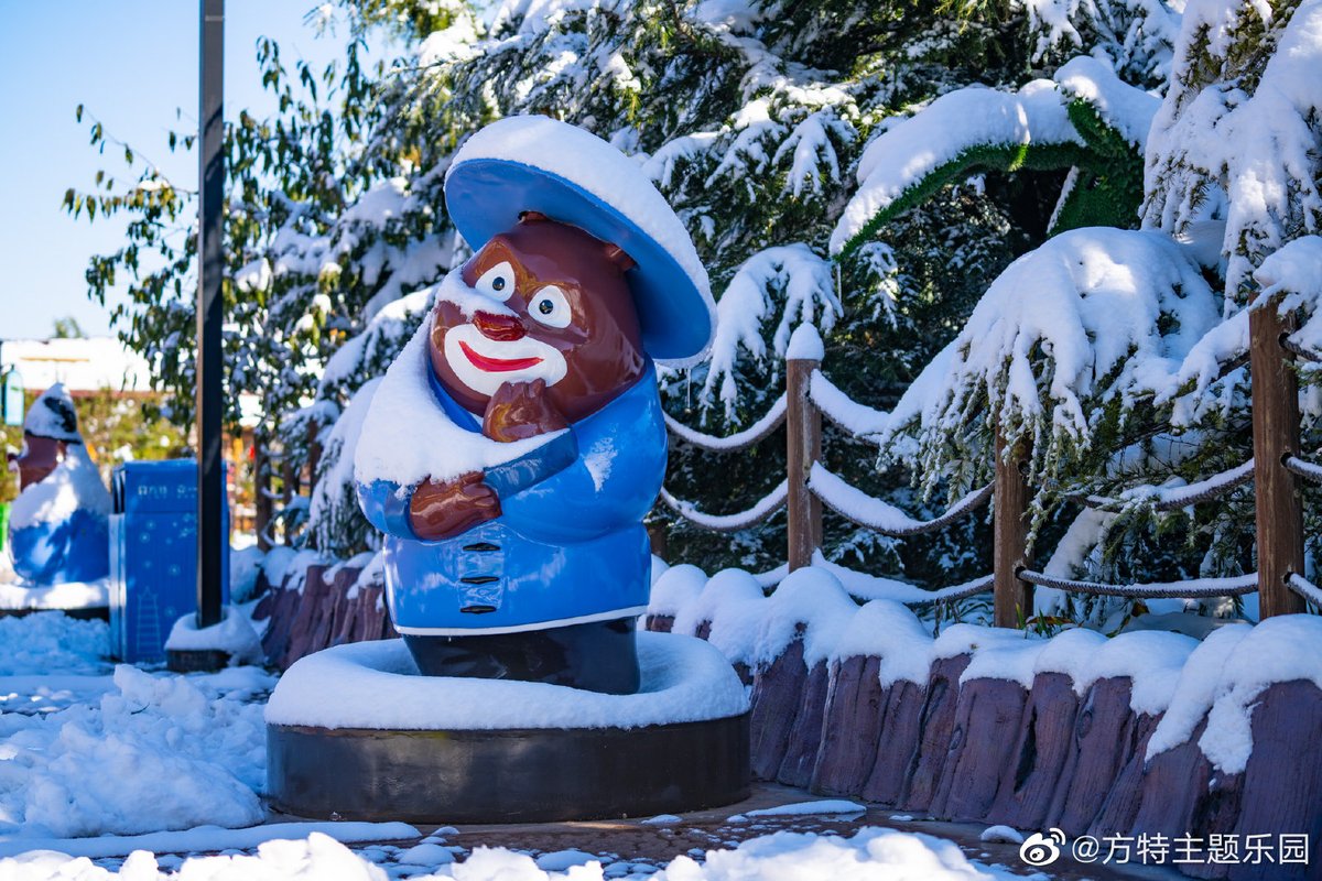 FantawildPark's tweet photo. Snow!!! https://t.co/LfRZHqbHS4