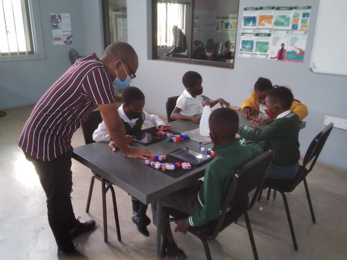 MxolisiMazibu20's tweet photo. #OpenLearningAcademy learning is fun with learner's from Mahlahluvana Primary School @DumphriesDLC @GwfOnline https://t.co/2av7GomJOW