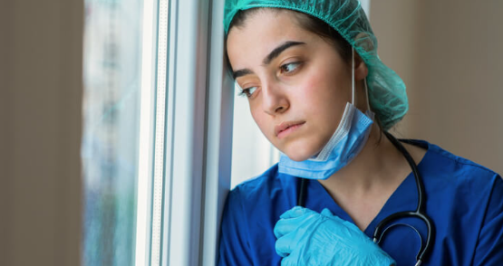 As we approach the bustling holiday season, it's important to reflect and take note of our emotional and mental health. fal.cn/3jIbI 

#travelnurse #amn #nursing #amntraveler #healthcare