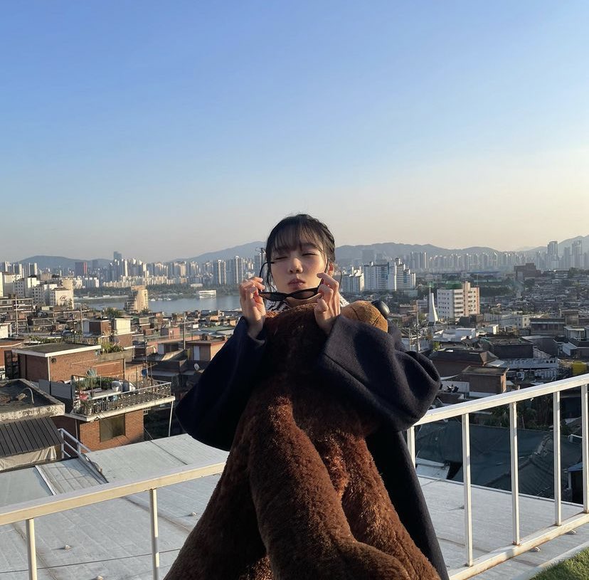 zoglasstgrm's tweet photo. 211110 zo__glasss IG UPDATE

"@.dazedkorea
with.. sunglasses🖤"

#joyuri #조유리 https://t.co/izrPvcMCpL