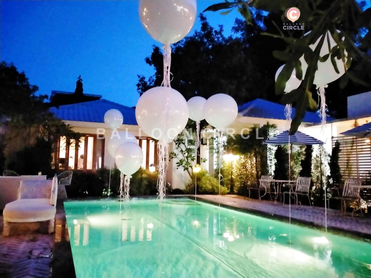 BalloonCircle's tweet photo. ⛱ ปาร์ตี้ริมสระน้ำสุด Exclusive 🎊 ให้เป็นป���ร์ตี้สุดประทับใจ บอกเลยว่าอลังการมาก���น่นอน🎉
#EventBalloon #celebrityparty  #poolparty #balloonworlds #exclusiveparty https://t.co/AaDAdqaF7D