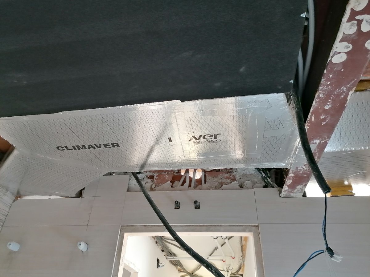 CLIMAGAR's tweet photo. MUY BUENOS DÍAS 😎 !!!! Instalación de canalización a través de conductos, reforma integral de vivienda.

TENEMOS LA MEJOR SOLUCIÓN A LA CLIMATIZACIÓN PARA SU HOGAR.

#climagar #nuestrostecnicossonlosmejores #aireacondicionado #nohaylímites https://t.co/DQNivc3Pfx