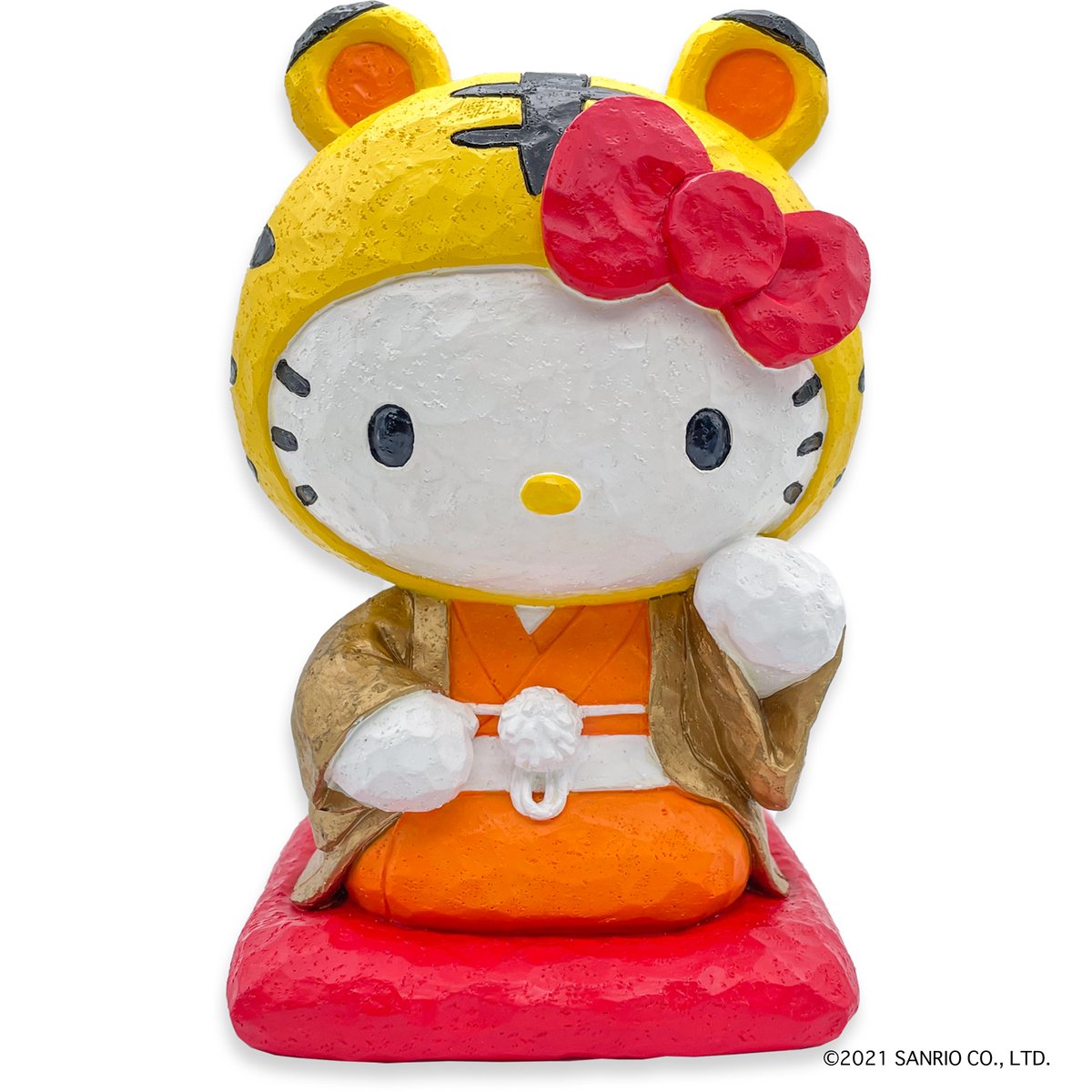 キティちゃん「ハローキティ 福寅ポリレジン貯金箱キティちゃんが招き猫のように左手を上げていて、」|ご当地キティのイラスト