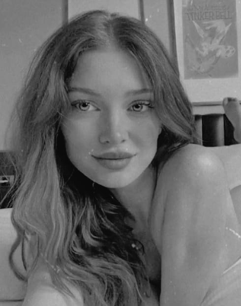 chxrrybxmb__'s tweet photo. • ₊°✧︡ ˗ ˏ ˋ ♡ ˎˊ 
             “𝒚𝒐𝒖 𝒔𝒉𝒐𝒖𝒍𝒅 𝒌𝒏𝒐𝒘 
       𝑰'𝒎 𝒈𝒐𝒏𝒏𝒂 𝒅𝒓𝒊𝒗𝒆 𝒚𝒐𝒖 𝒎𝒂𝒅.”

-𝟐𝟎 𝐀𝐧̃𝐨𝐬
-𝐇𝐞𝐭𝐞𝐫𝐨𝐬𝐞𝐱𝐮𝐚𝐥
-𝐕𝐚𝐫𝐢𝐚𝐝𝐨𝐬 𝐊𝐢𝐧𝐤𝐬
-𝐍𝐎 𝐮𝐬𝐬𝐞𝐫𝐬
        ♡ + ↺ = DM
¿Un ↺ para difusión?
          #sexrol #FreeRol https://t.co/NCBDXogqRZ
