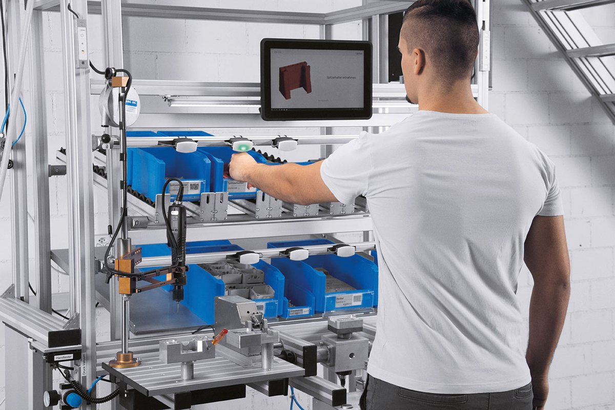 Bedarfsgerechte #Ausstattung von #Montagearbeitsplätzen.
Effizient montieren mit #Assistenzsystemen von <a href="/RKRoseKrieger/">RK Rose+Krieger GmbH</a>.
koehler-partner.de/project/rk-ros…