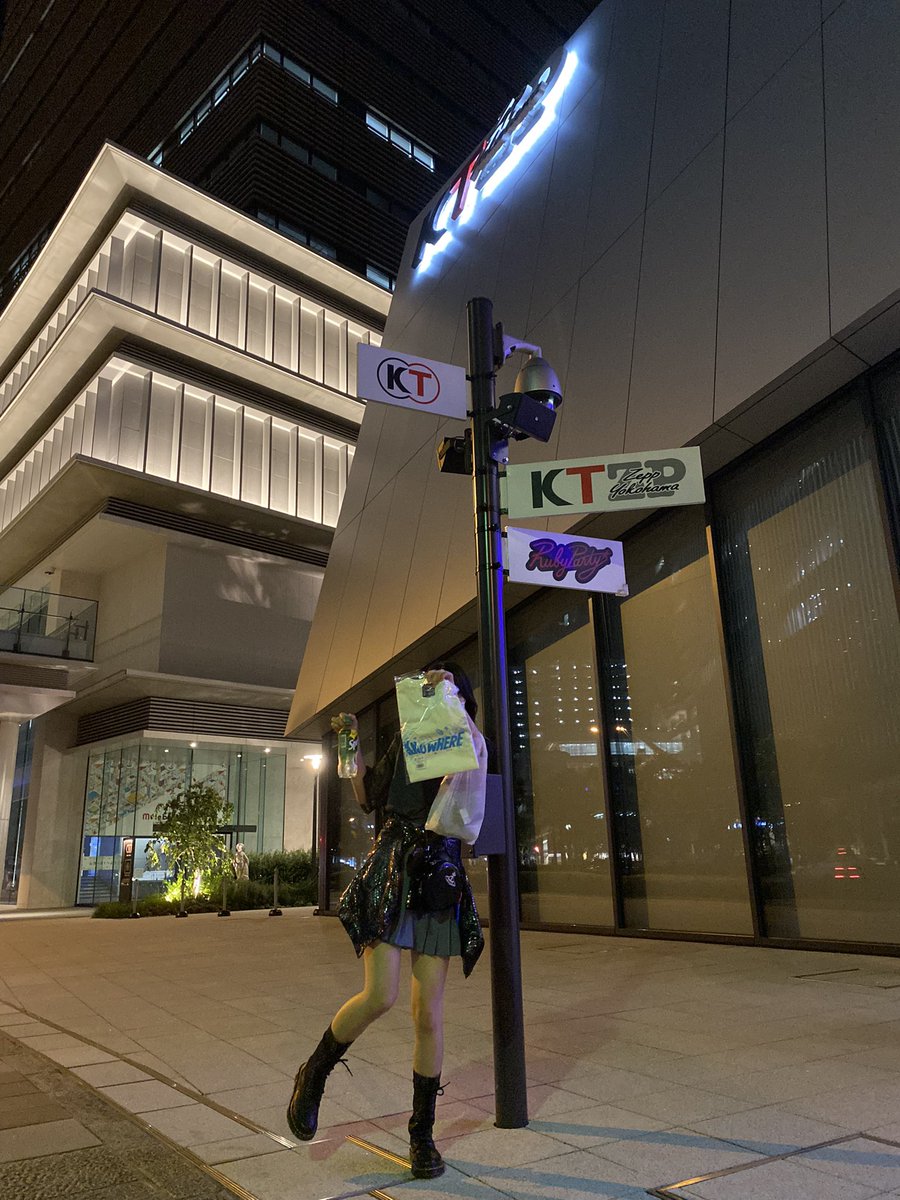 uka152's tweet photo. そういえばOKAMOTO'Sのライブ行った https://t.co/kIZbPM7VP2