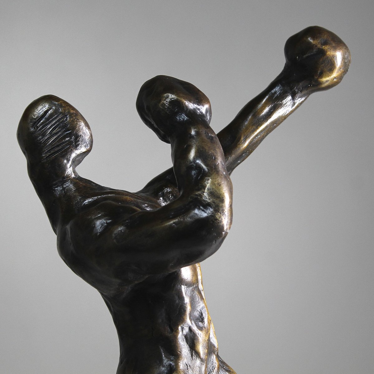 BicknellSculpt1's tweet photo. Arte Padova starts this week -12 to 15 November
Steve's sculptures will be on stand 112 at the show including Seated Nude in Blue and The Boxer
#sculpture #artepadova #contemporarysculpture #artgallery #bronzeart #artshow https://t.co/6aPLeFTgog