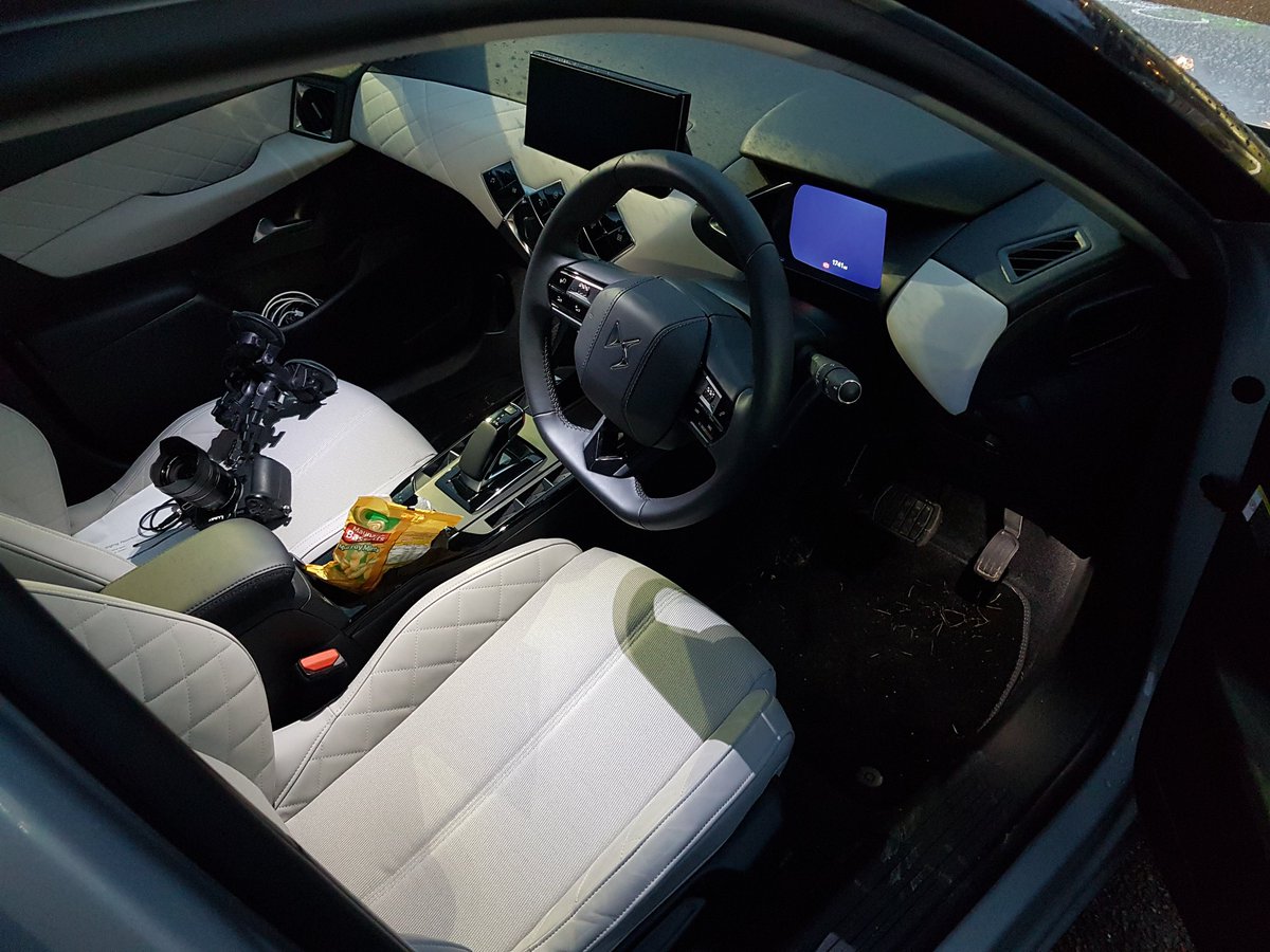 MttRbnsn's tweet image. Today, it's the @DS_UK_Official #DS3 #Crossback for The Beast - Day 3 of @TheEVROS, which includes the Isle of Skye, a good portion of the #NC500 and 320 miles. Oof.

Starting with 100% and also almost 200 miles of range.

@Vanarama 

#EVROS #COP26 #TogetherForOurPlanet 

1/2