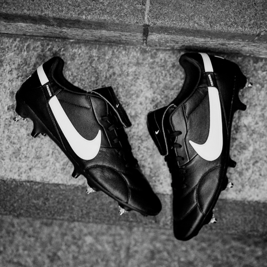 Believer Duchess too much Pro:Direct Soccer on Twitter: "Just Dropped ⚫ The Nike Premier III is now  in stock and available now in the world's largest ʙᴏᴏᴛʀᴏᴏᴍ at Pro:Direct  Soccer 📲 Swipe for a closer look
