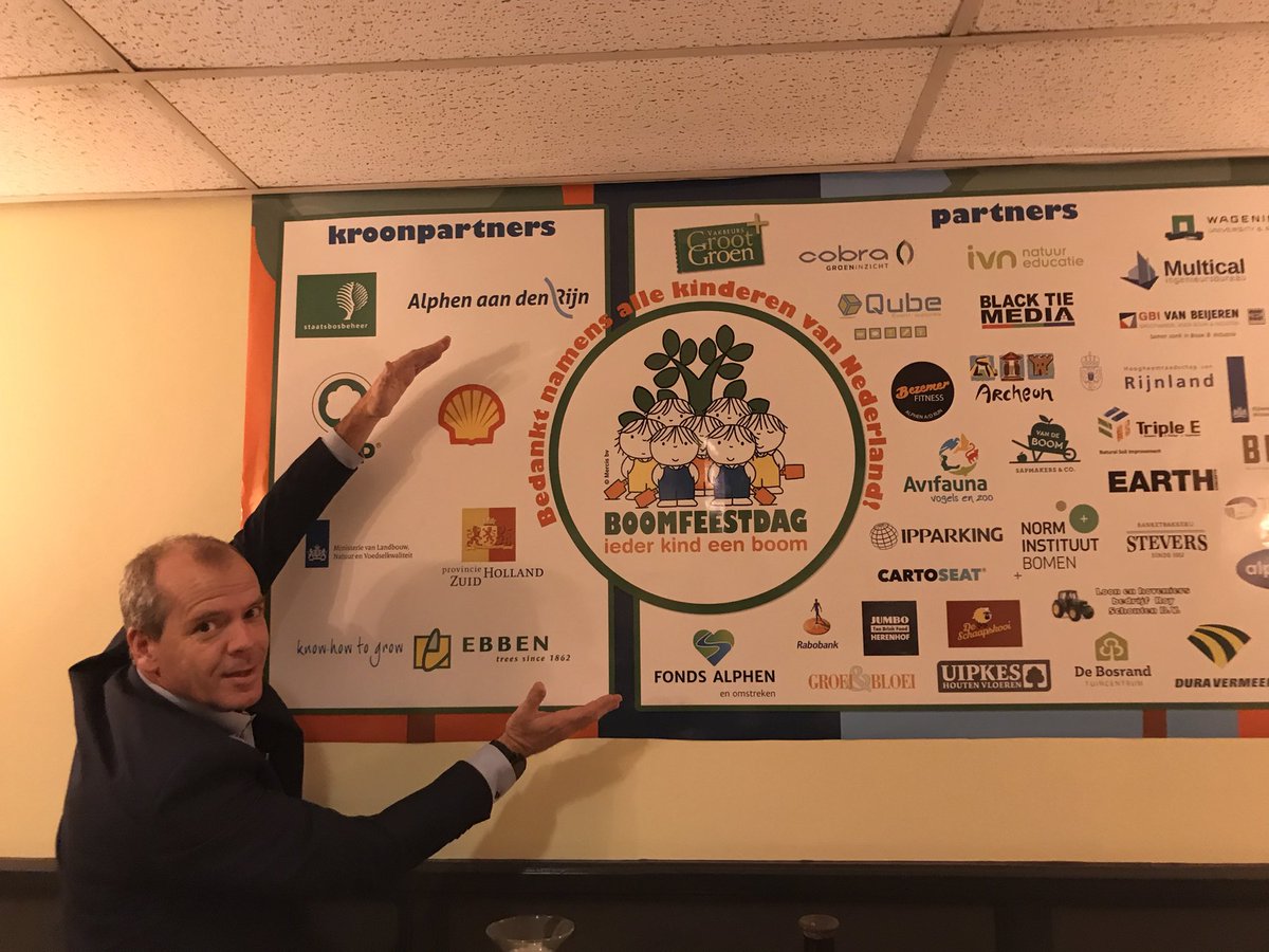 Goedemorgen vandaag is #nationaleboomfeestdag in <a href="/gemeenteaadr/">Alphen aan den Rijn</a> een fijne dag vandaag!!