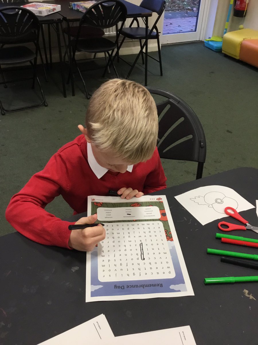 HolyFamilyRead's tweet photo. Early Bird Club are very busy this morning 😀😀 https://t.co/9bMqv073n6
