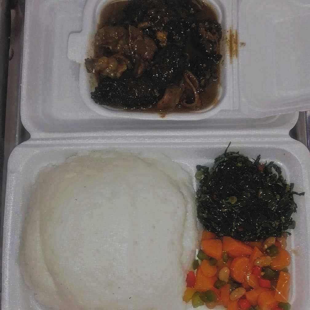 Ekudleni_Corner's tweet photo. It's a cloudy Wednesday today. What better way to keep warm than a tasty traditional meal to chase the clouds away. We have a wide variety of meals to choose from. We are situated at City Building 299 Marshal and Betty streets in #Jeppestown #WCW #ekudlenicorner #womeninbusiness https://t.co/7XGAwQyhAL