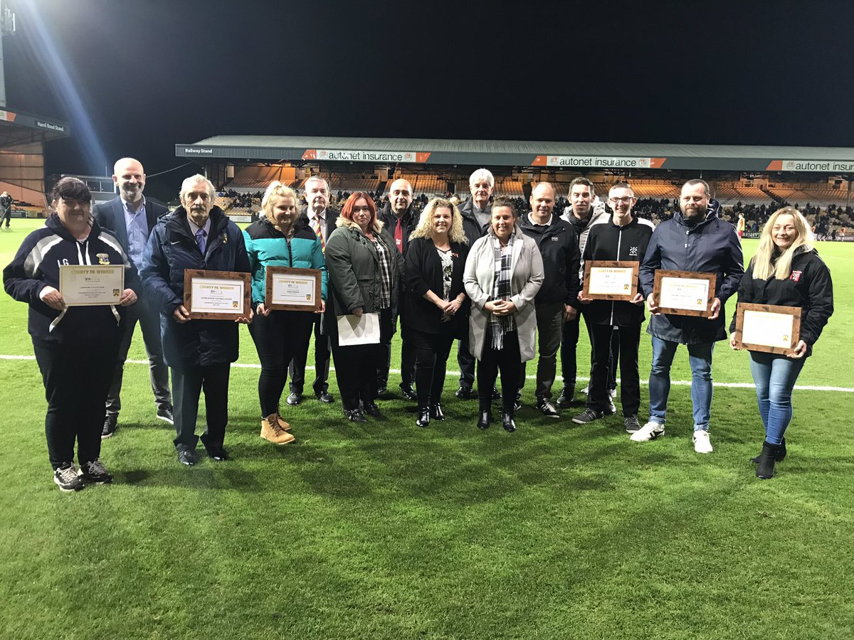 StaffordshireFA's tweet photo. AWARDS | We were delighted to welcome our 2020/21 Grassroots Football Award Winners to @OfficialPVFC last night, for a collective celebratory gathering following the presentation of awards in the summer.

Many thanks to @PVFCFoundation for coordinating a very enjoyable evening 👏 https://t.co/q4JniU41af
