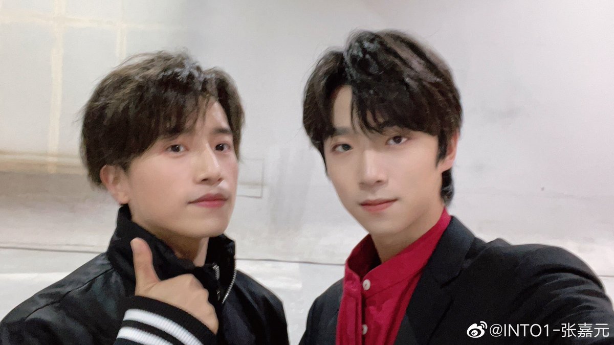 forzjyth's tweet photo. ꕊ◞10·11·2021 ⤾· ZJY Weibo 🔔

˚꒰🐣• #INTO1ครบรอบ100วันครั้งที่2# INTO1 ครบรอบ 200 วันแล้ว! ขอบคุณทุกคนที่อยู่เคียงข้างกันมาตลอด พวกเราจะพยายามมากขึ้น จะสร้างสรรค์ผลงานดีๆให้มากขึ้น INTO1 มาสู้กันต่อใ��อนาคต พุ่งไป พุ่งไป พุ่งไป! 🌐🌐

「 #张嘉元 #ZHANGJIAYUAN #จางเจียหยวน 」 https://t.co/E9jkPvGBZG