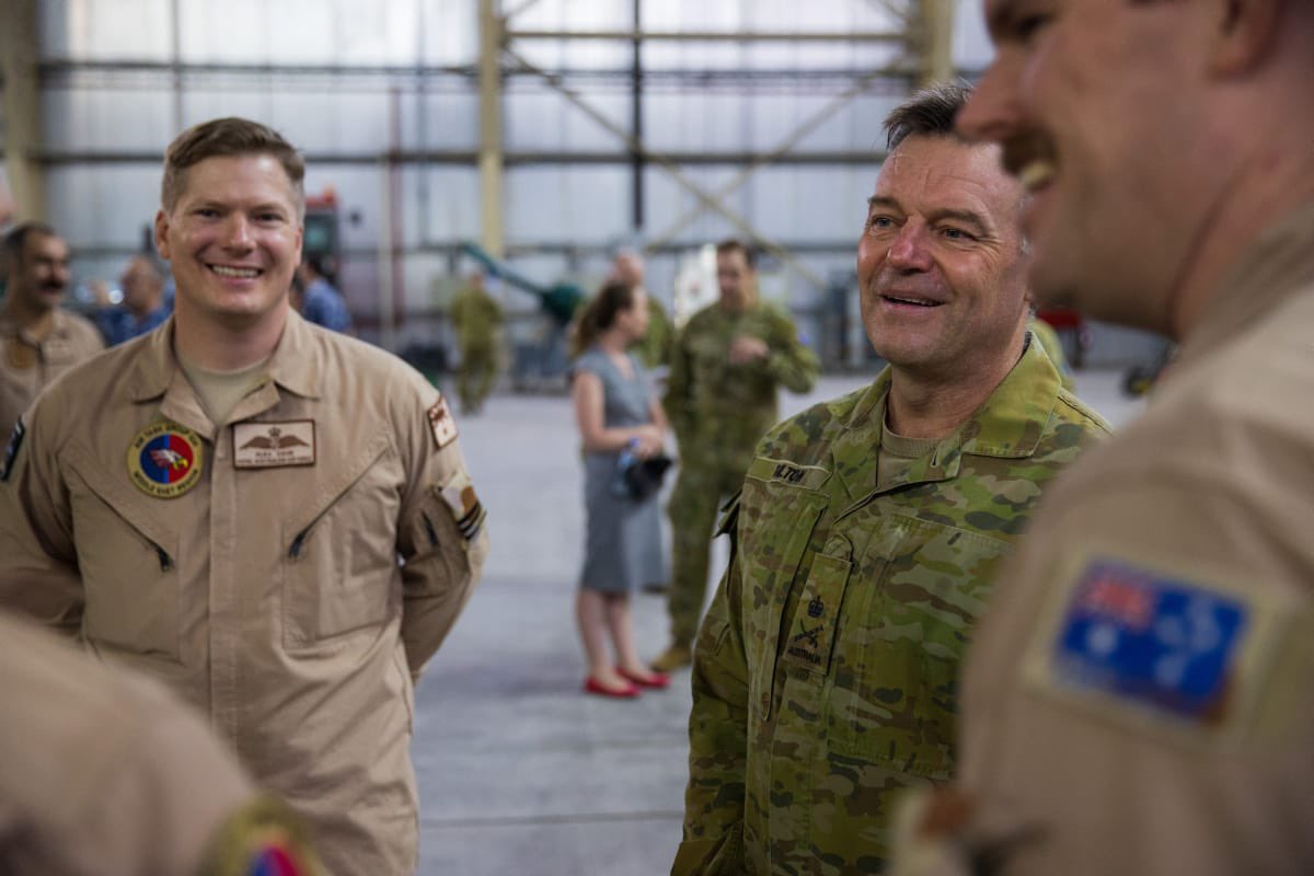 A pleasure to host our Chief of Joint Operations @hqjoc Lieutenant General Greg Bilton AO, CSC at Australia's main operating base in the #MiddleEast. LTGEN Bilton joined JTF 633 and Air Task Group 630 and presented medals to #YourADF deployed on #OperationAccordion.