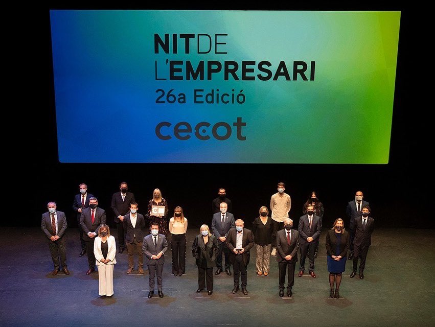 Nit màgica de retrobament a la 26a edició de la #NitCecot

Moltes felicitats a tots els guardonats i també a <a href="/patronalcecot/">Patronal Cecot</a> per donar suport a l’emprenedoria i la innovació.

🖌💡Prenguem tots nota de les vostres propostes per a millorar la funció pública i nostre país.