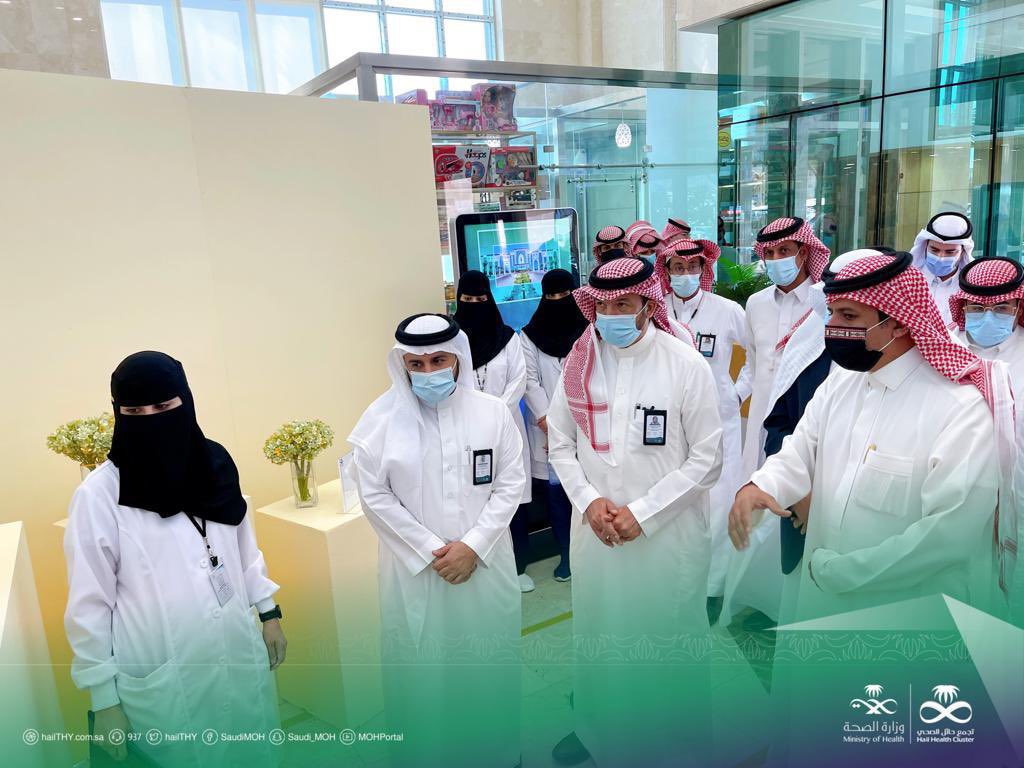 KSSH_Hail1's tweet photo. #يحدث_الآن| نائب الرئيس التنفيذي للخدمات الطبية يدشن فعاليات اليوم العالمي للجودة بمستشفى الملك سلمان التخصصي تحت شعار (الاستدامة: تحسين منتجاتنا وشعبنا وكوكبنا)
.
#الأسبوع_العالمي_للجودة 
#WQW2021
#مستشفى_الملك_سلمان_التخصصي
#تجمع_حائل_الصحي https://t.co/uu2c1vNyGO