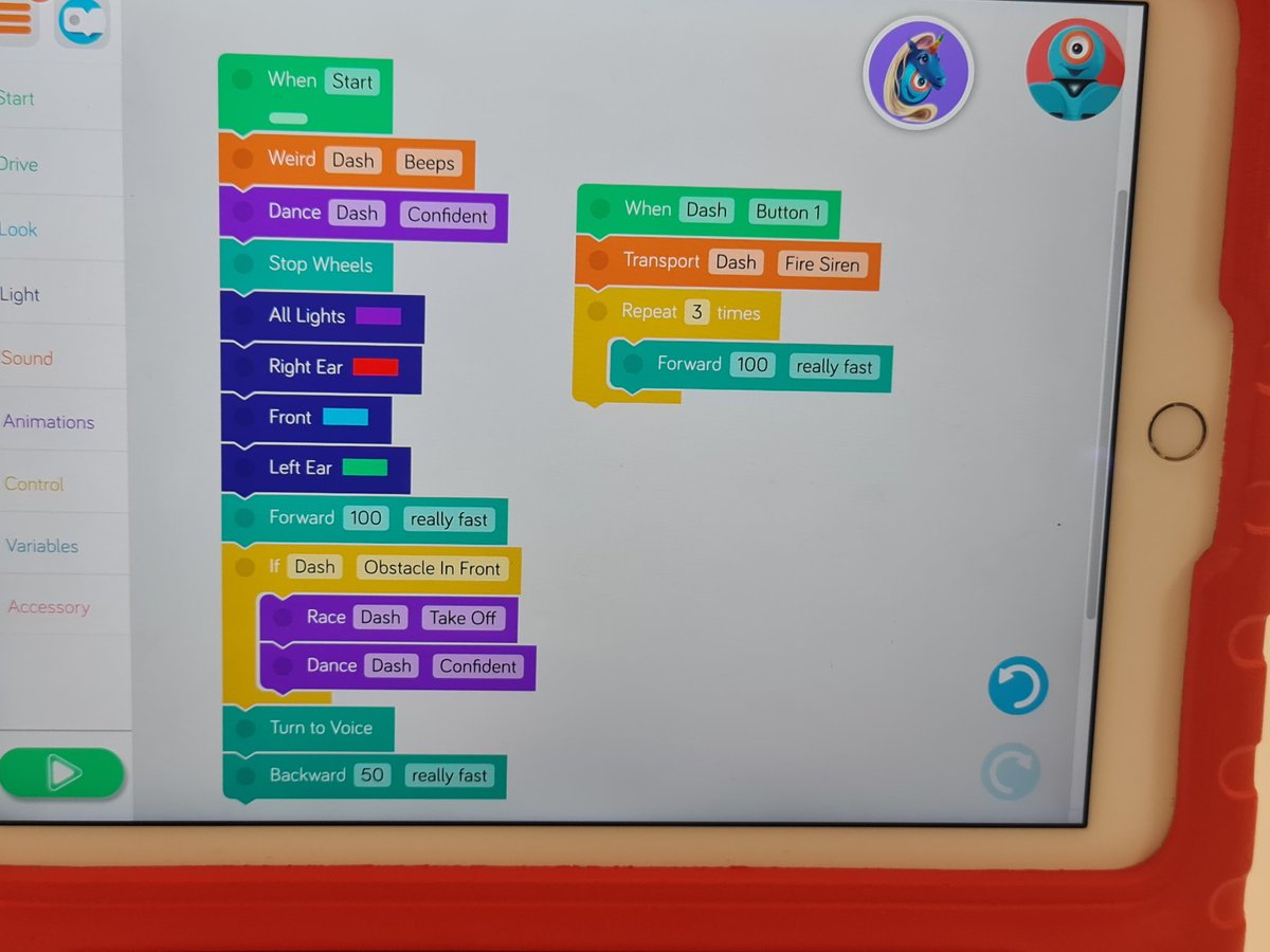 HelenKardia's tweet image. No Christmas concert this year because of #COVID19? @plcsydney Sydney have it sorted with a robot Christmas concert @WonderWorkshop #dashdot #girlslovecode #botxmasconcert Yr 2 coding bots to dance using loops today @cserAdelaide @AISNSWPrimary @GirlsWhoCode
