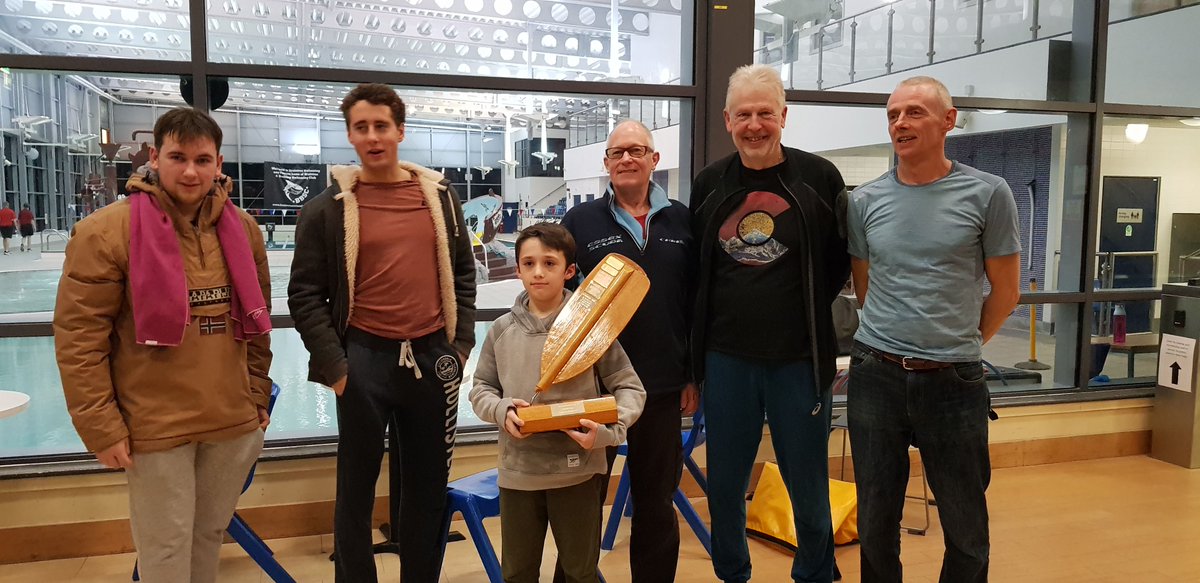 The 2021 Broken Paddle canoe polo tournament will be held on Wednesday 1st December from 8:00 to 10:00 at the pool, please be there by 7:45 so we can sort out teams for the evening. This is a free event open to all ages with no polo experience needed, book via the website.