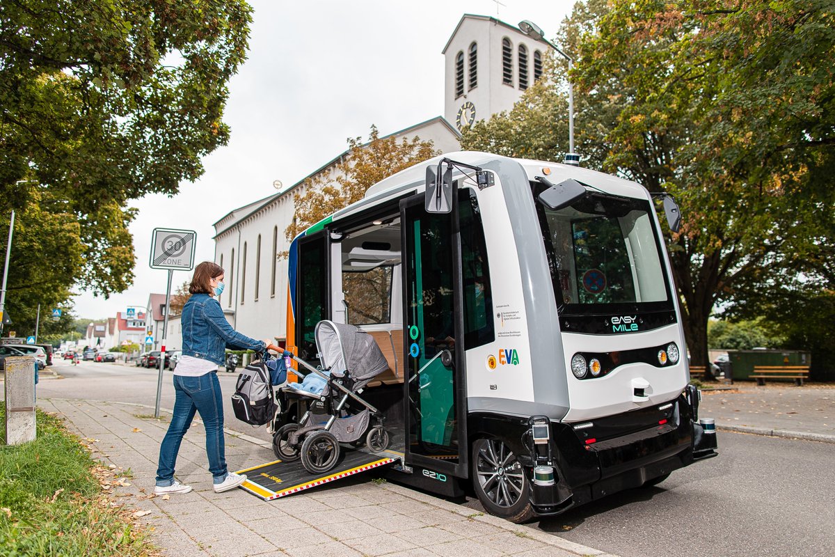 KVV_GmbH's tweet photo. Spannender Einblick in die Mobilität von Morgen: Bürgerdialog zum "#Testfeld autonomes Fahren Baden-Württemberg“ am Samstag, 13. November
▪️ Fleischmarkthalle #Karlsruhe (9-15 Uhr)
▪️ Hochschule #Heilbronn (11-15 Uhr)
Mehr Infos: https://t.co/kKXngjKaBy https://t.co/L19LLsJ9Vo
