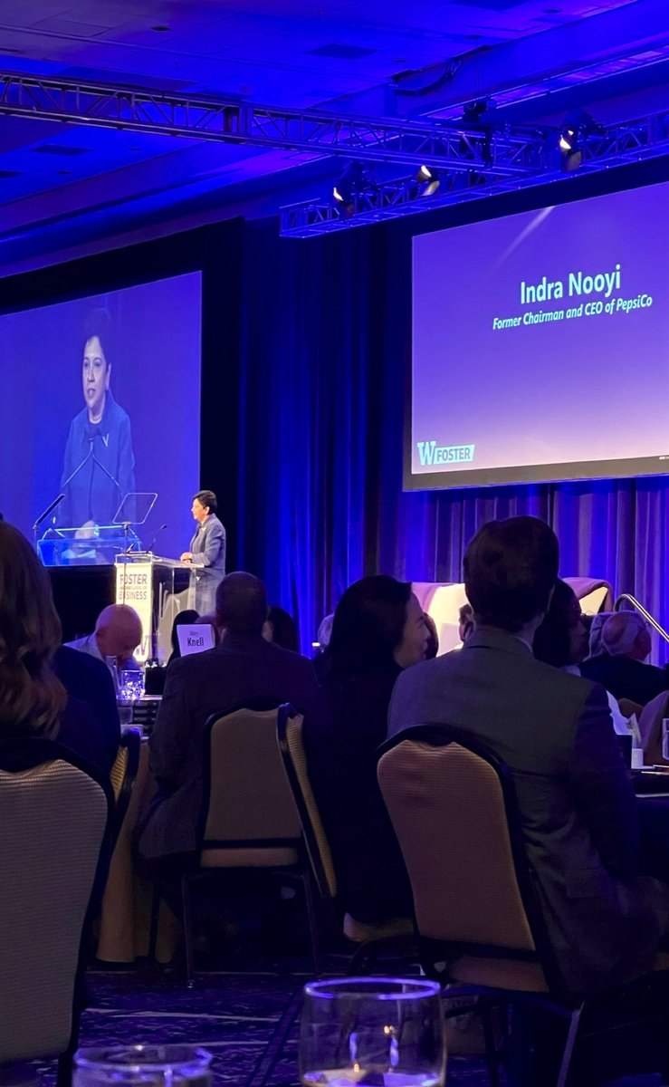 AwantikaPuranik's tweet photo. Erudite, inspiring keynote by the brilliant @IndraNooyi! #rolemodel #womeninbusiness @UW @UWFosterSchool https://t.co/lkR3V0tIMD