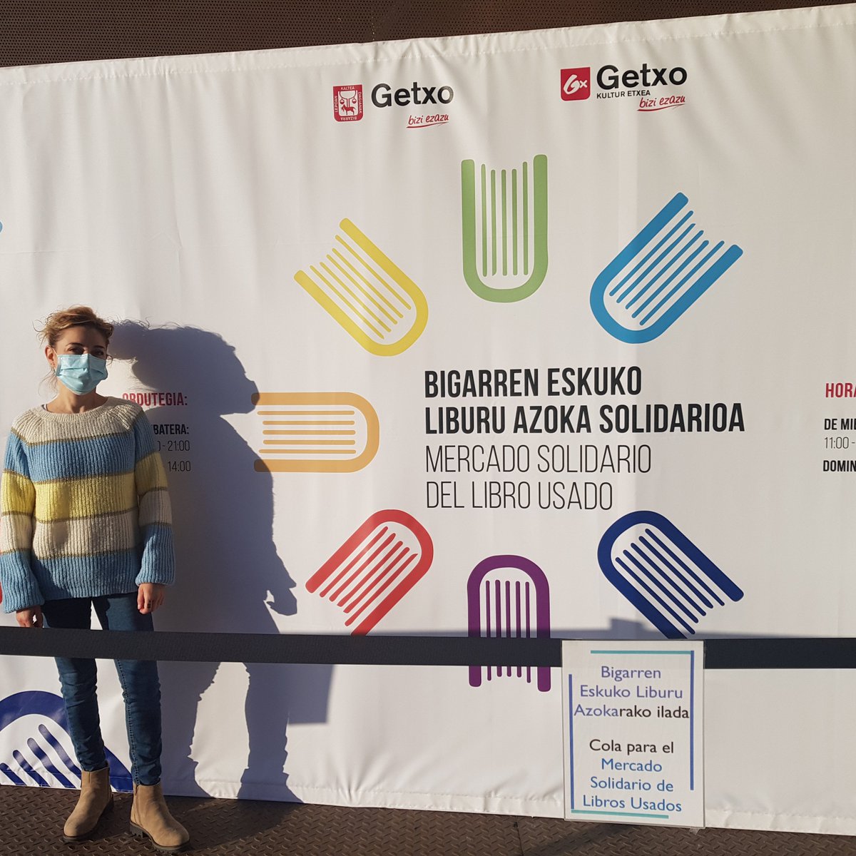 bibgetxo's tweet photo. 📢Heldu da Bigarren Eskuko Liburu Azoka Solidarioa. Aurten Romoko Kultur Etxean.
📢A las 11:00 abrimos el Mercado Solidario de Libros Usados de Getxo y estrenamos photocall.
Visítanos y no dejes de hacerte tu foto.
#MercadoSolidarioGetxo #LibroUsado #Getxo #MercadoSolidario https://t.co/ZSWBAkXrHB