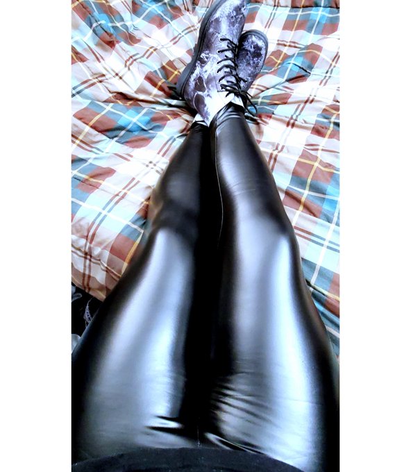 hello #femboy #trap https://t.co/Tft8BWizKU<a href="/tag/femboy"class="tags">#femboy</a><a href="/tag/trap"class="tags">#trap</a>