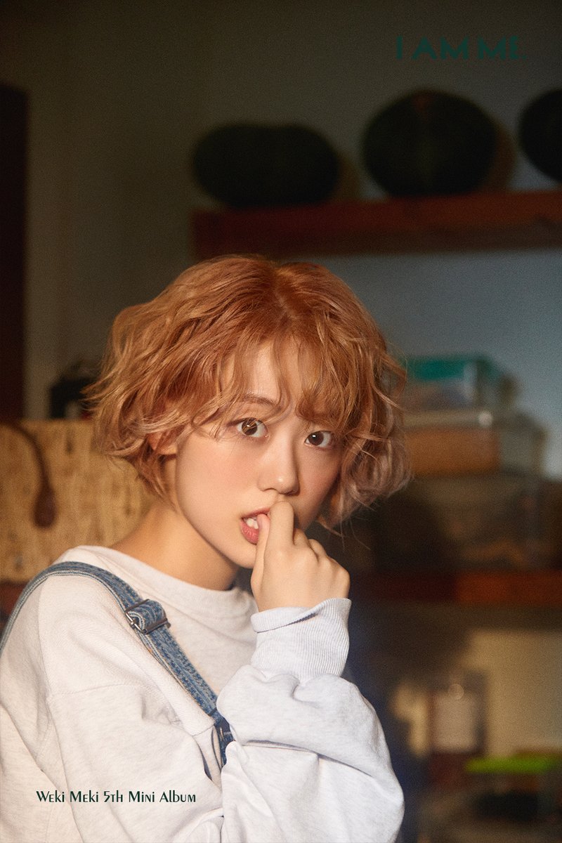 [#위키미키]
Weki Meki 5th Mini Album
<I AM ME.>
Concept Photo 📔 - Emotion
 
2021. 11. 18 6PM (KST) RELEASE
#WekiMeki #I_AM_ME #LUA #루아