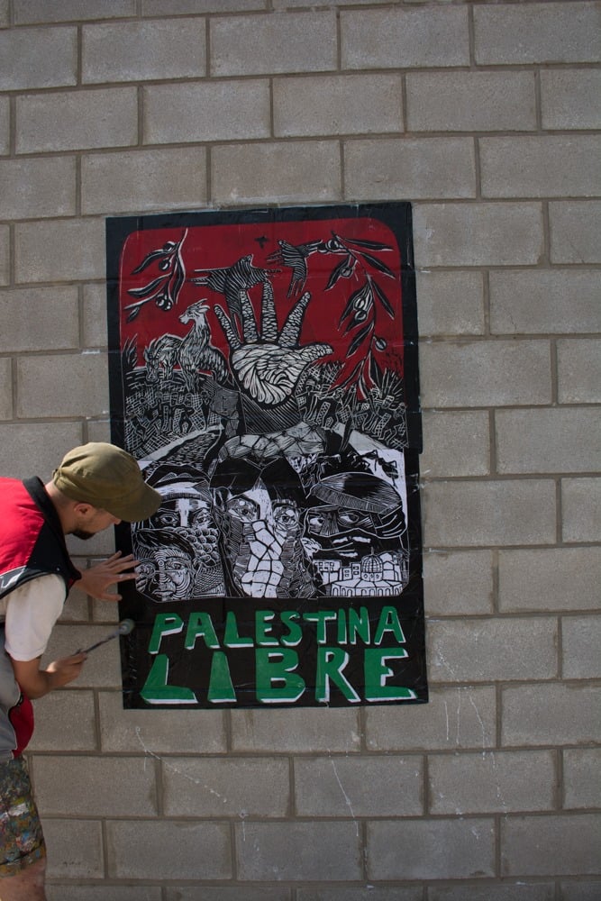 stopthewall's tweet photo. A #MemorialTree from #Argentina and a great mural to emphasize solidarity with #Palestine and mark Nov. 9- the International Day of InterAction for a #WorldwithoutWalls. 
You can still grow justice by planting more #MemorialTrees: https://t.co/pL1llK0kJc https://t.co/4Fl5knzdhg