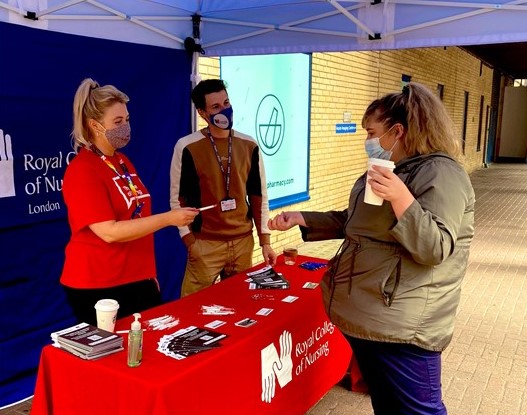 RCNLondon's tweet photo. We'll be up early and ready to greet members at our #FairPayForNusing stall at St George's Hospital from 7 am - 2pm TOMORROW! We'll be at the Grosvenor entrance so pop down and say hi, grab your fair pay goodies, and pick up resources to help us spread the word! https://t.co/JP5XxOMFqq