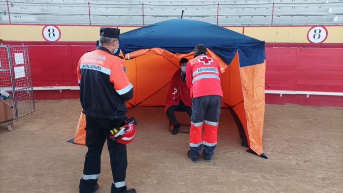 CruzRojaMadrid's tweet photo. El simulacro en el que intervinieron @ayto_naval, @Navalpolicia, @pcnavalcarnero y #Sumna, tuvo un balance muy positivo. Todo estuvo coordinado por el #ERIVE perteneciente a la #ASEM112. https://t.co/uJz6Cu5dVb