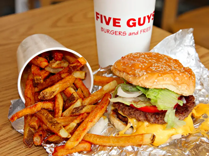 HungryHouse2020's tweet photo. .
.
.
#eat #fast # fast-food # hungry #delivery #Monday #Tuesday # Wednesday # Thursday #Friday #Saturday #Sunday #febuary #near easter #buger #chips #chicken #pizza #easter #delicious #hungry #breakfeast #KFC #Mcdonald #Sub-way #Nandos #peri peri #hot #cold #salt #peper #hebs https://t.co/N9tf4zB4Wt