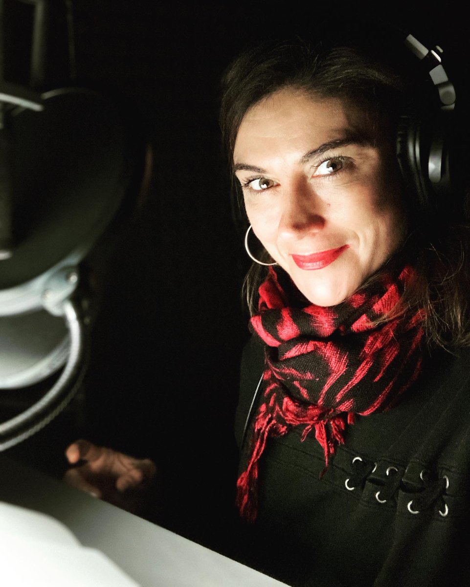 CarmeLaDiaL's tweet photo. En ocasiones hago voces
Hoy, para @anayainfantil
🎤🎧🎤🎧🎤🎧
#locutora #voiceover #locucion #rec #microon https://t.co/cwNKyZ3VH0