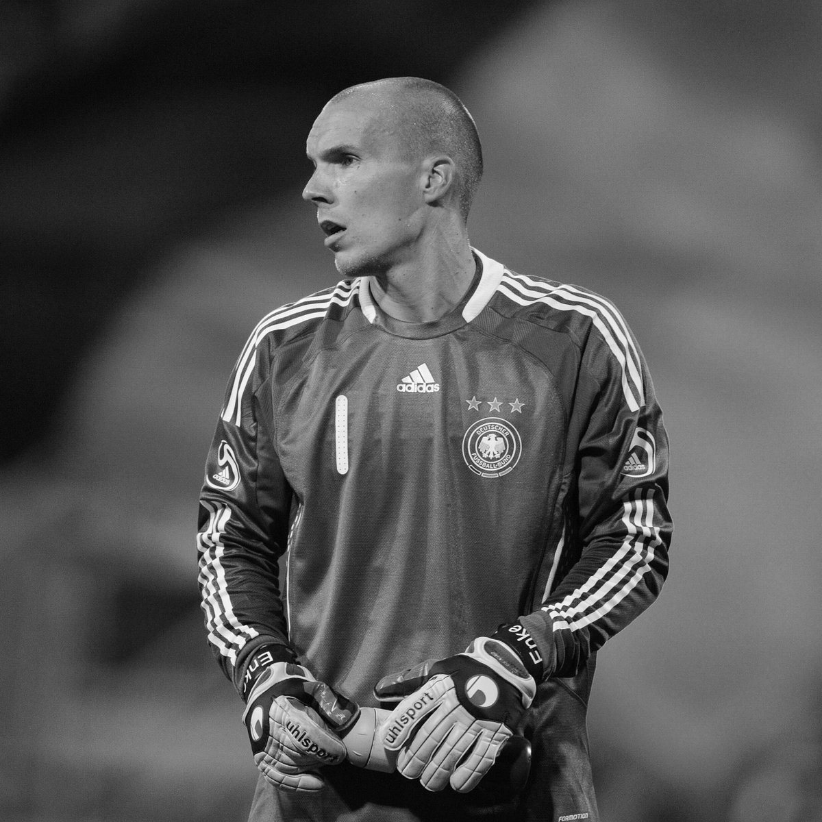 Never forgotten. Rest in peace, Robert Enke 🕯️

Speak up. Reach out.